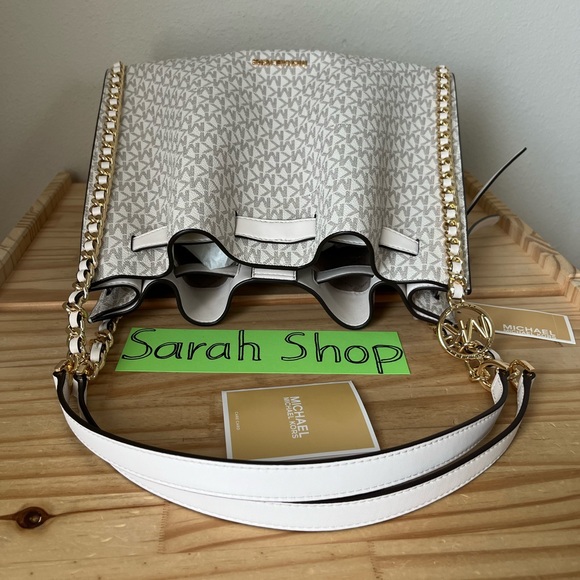 🌼Michael Kors Purse - Picture 5 of 14